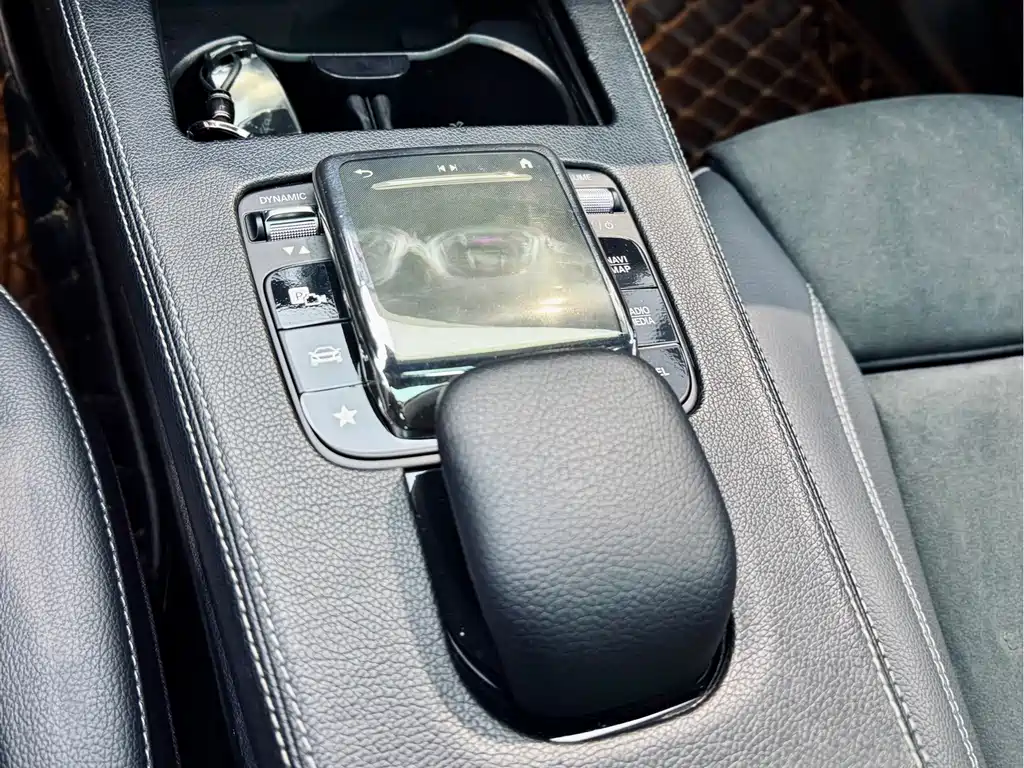 Mercedes-Benz Mercedes-Benz A-Class 2022 Facelift A 200 L Sport Sedan Fashion Edition 2023 - thumbnail 10