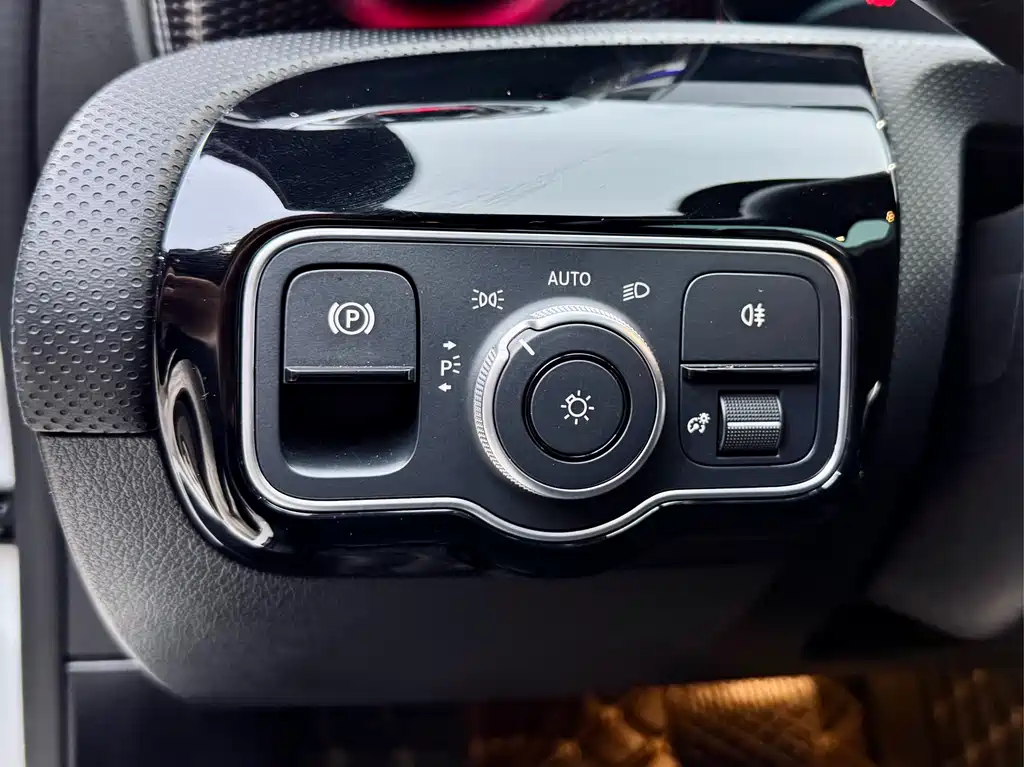 Mercedes-Benz Mercedes-Benz A-Class 2022 Facelift A 200 L Sport Sedan Fashion Edition 2023 - thumbnail 25