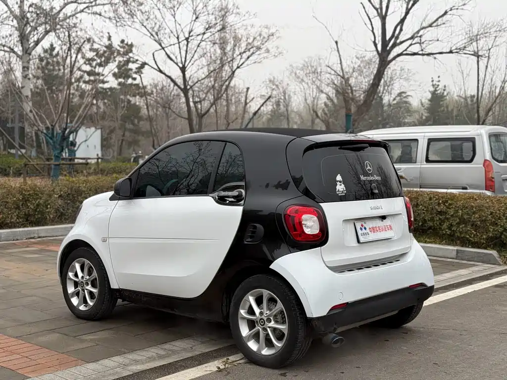 smart smart fortwo 2015 1.0L 52kW Coupe Passion Edition 2017 - thumbnail 18