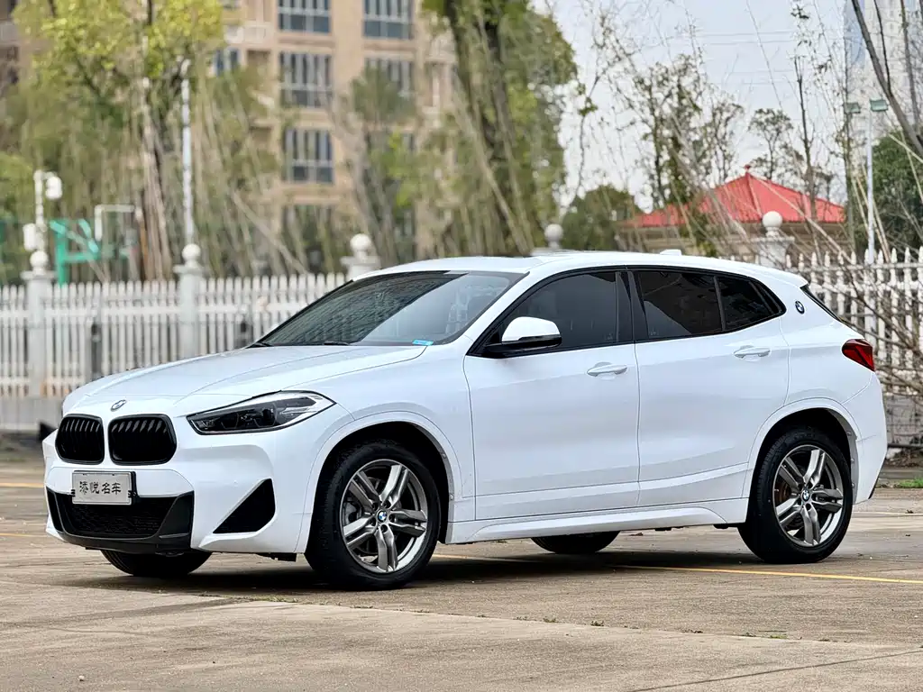 BMW BMW X2 2022 sDrive25i M Sport Package 2022 - thumbnail 2