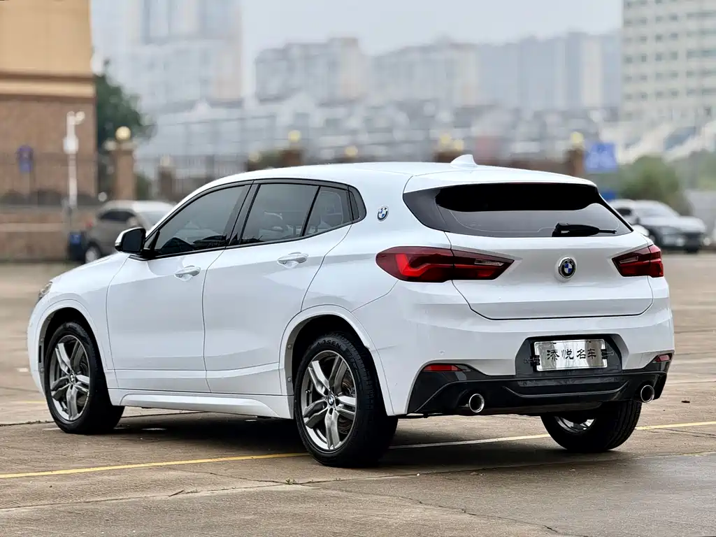 BMW BMW X2 2022 sDrive25i M Sport Package 2022 - thumbnail 6