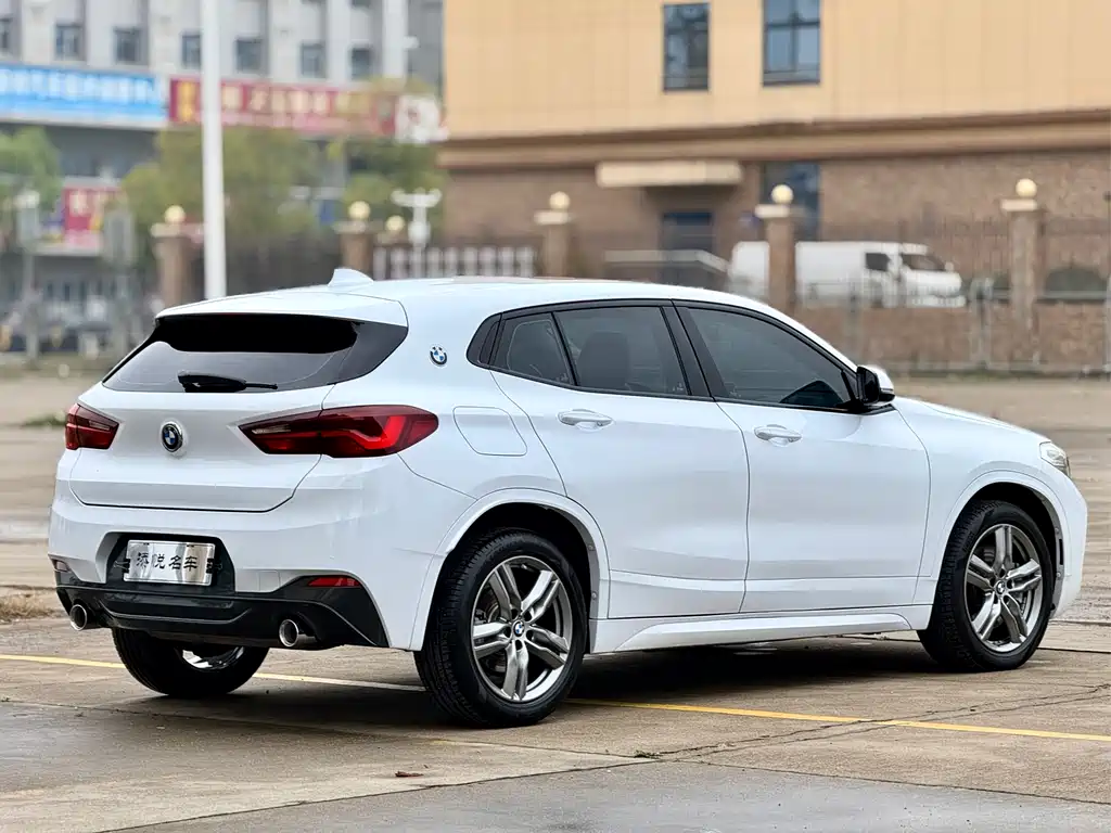 BMW BMW X2 2022 sDrive25i M Sport Package 2022 - thumbnail 8