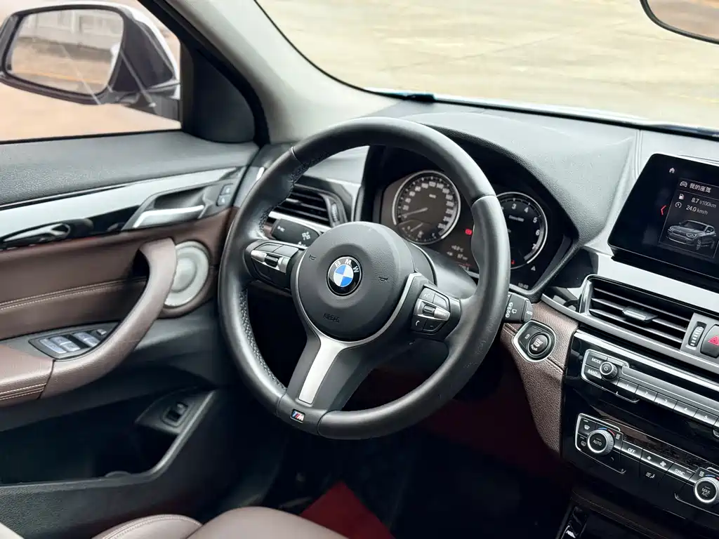 BMW BMW X2 2022 sDrive25i M Sport Package 2022 - thumbnail 13