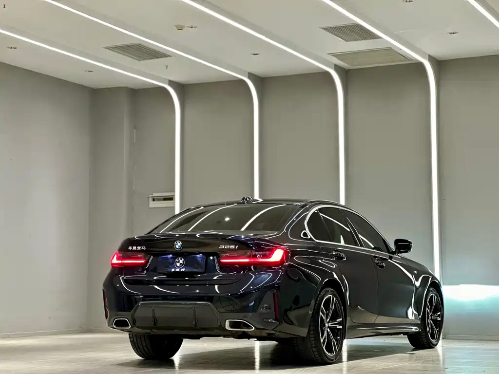BMW BMW 3 Series 2024 325i M Sport Package 2024 - thumbnail 8
