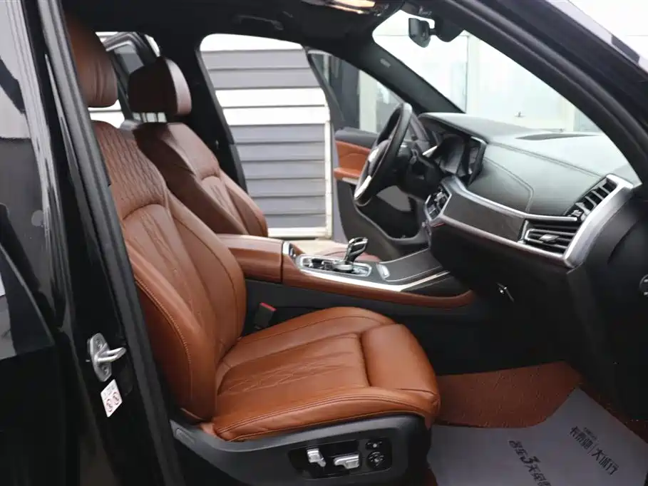 BMW BMW X7 xDrive40i Luxury Package 2021 - thumbnail 25