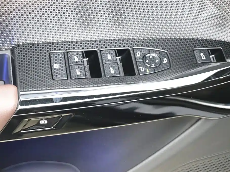 BMW BMW 7 Series 2023 735Li M Sport Package 2024 - thumbnail 12
