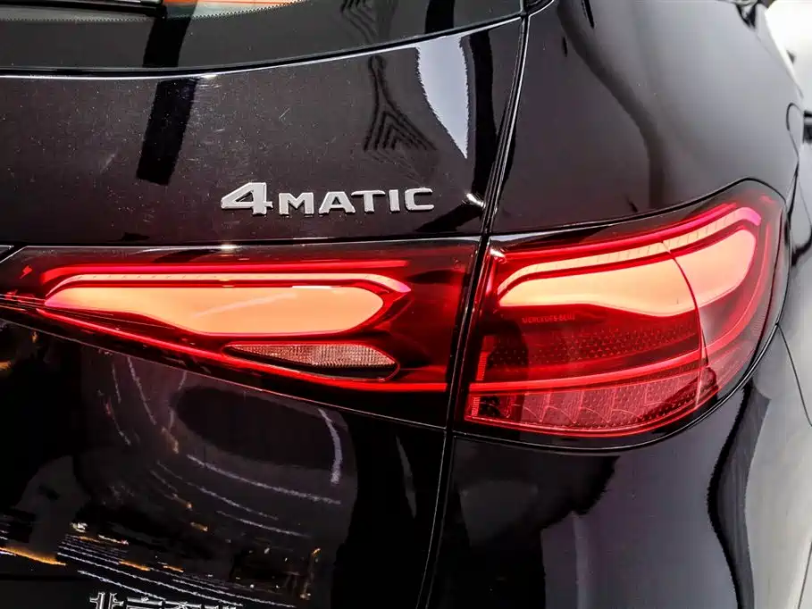 Mercedes-Benz Mercedes-Benz GLC 2024 GLC 260 L 4MATIC Sport 7-seater 2024 - thumbnail 11