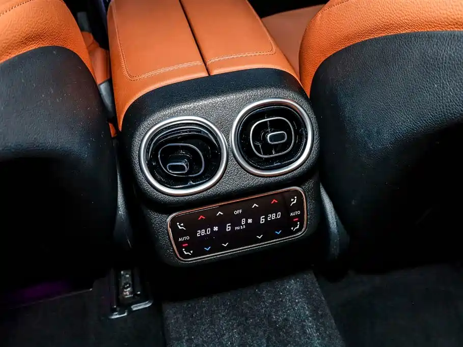 Mercedes-Benz Mercedes-Benz GLC 2024 GLC 260 L 4MATIC Sport 7-seater 2024 - thumbnail 24