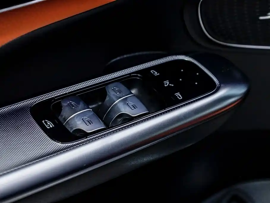 Mercedes-Benz Mercedes-Benz GLC 2024 GLC 260 L 4MATIC Sport 7-seater 2024 - thumbnail 26