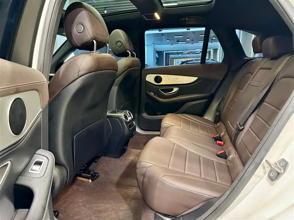 Mercedes-Benz Mercedes-Benz GLC 2020 GLC 260 L 4MATIC Dynamic Model 2020 - thumbnail 20