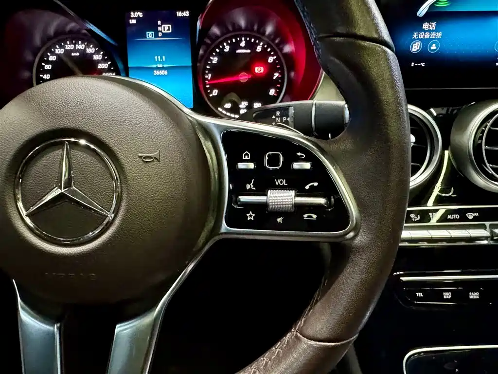 Mercedes-Benz Mercedes-Benz GLC 2020 GLC 260 L 4MATIC Dynamic Model 2020 - thumbnail 23