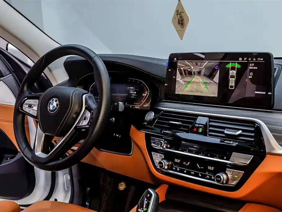 BMW BMW 6 Series GT 2022 630i Luxury Design Package 2024 - thumbnail 14