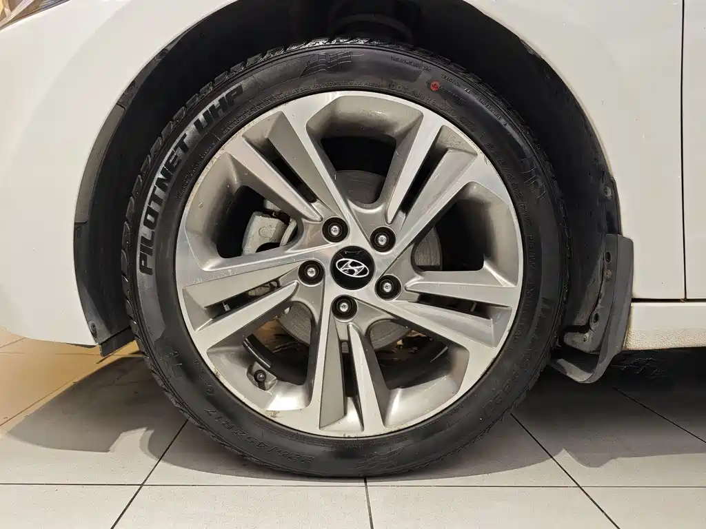 Hyundai Elantra 2016 1.6L Automatic Smart Elite 2018 - thumbnail 5