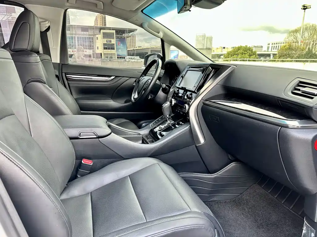Toyota Alphard 2019 Model Hybrid 2.5L HV Luxury Version 2019 - thumbnail 10
