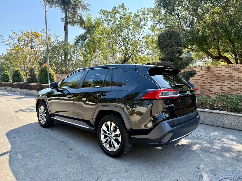 Toyota Venza 2021 2.0L CVT 2WD Luxury Edition 2021 - thumbnail 5