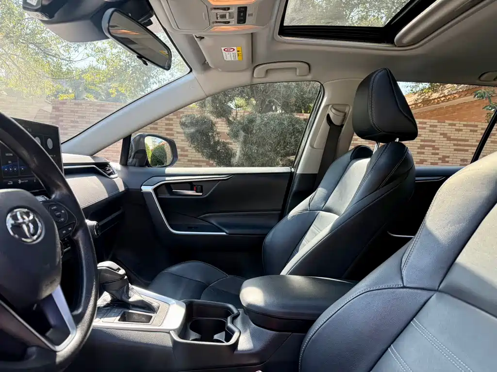 Toyota Venza 2021 2.0L CVT 2WD Luxury Edition 2021 - thumbnail 12