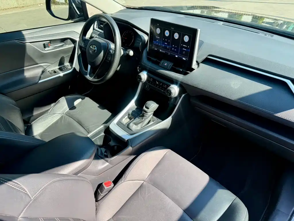 Toyota Venza 2021 2.0L CVT 2WD Luxury Edition 2021 - thumbnail 23
