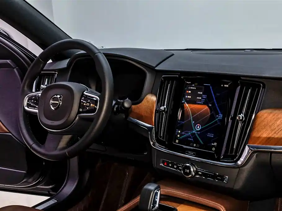 Volvo Volvo S90 2024 B5 Momentum Luxury Edition 2025 - thumbnail 13