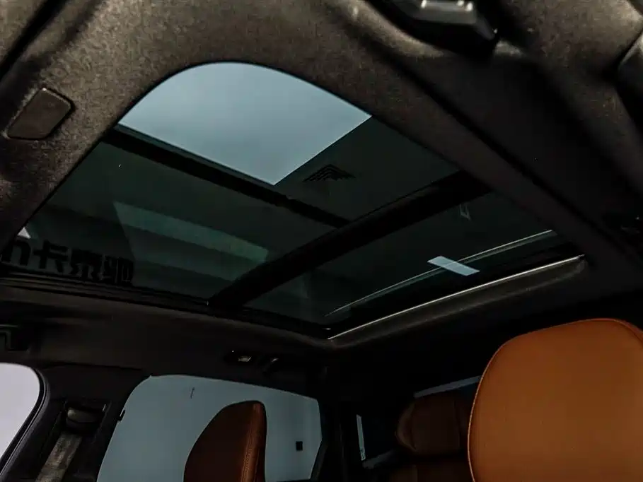 Volvo Volvo S90 2024 B5 Momentum Luxury Edition 2025 - thumbnail 17