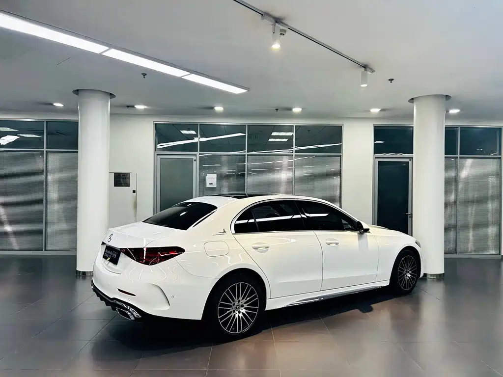 Mercedes-Benz Mercedes-Benz C-Class 2024 Model Year Facelift C 260 L Sport Edition 2024 - thumbnail 4