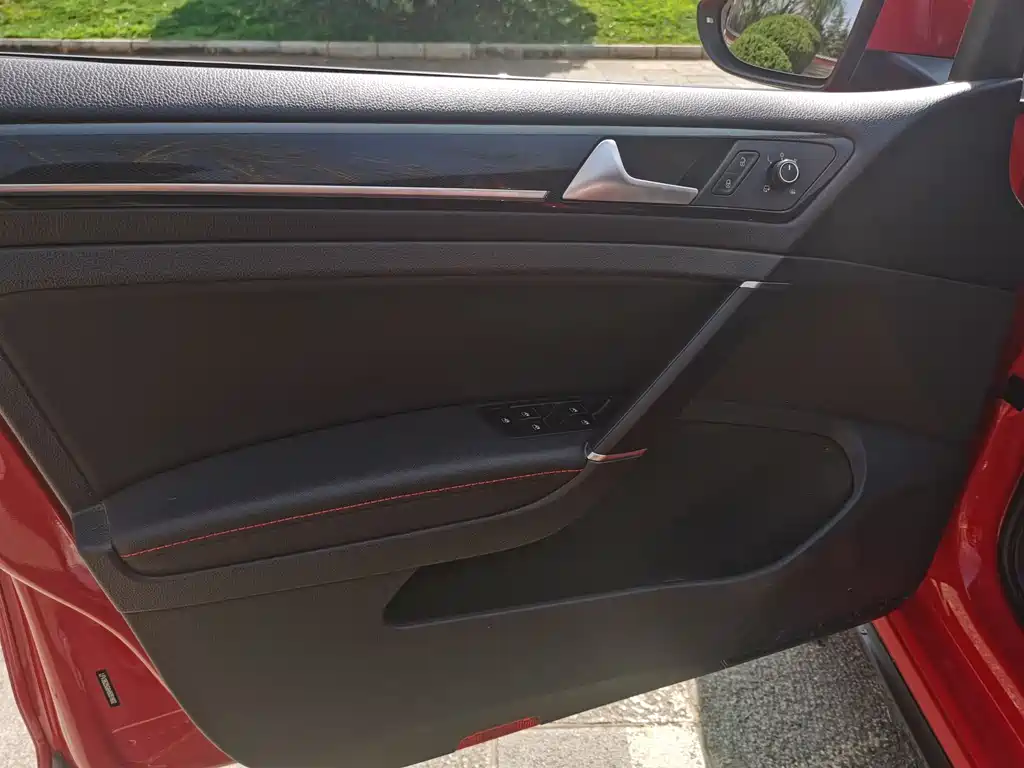 Volkswagen Volkswagen Golf GTI 2016 2.0 TSI GTI 2017 - thumbnail 8