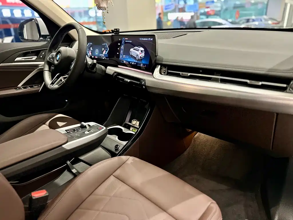 BMW BMW X1 2024 sDrive25Li M Sport Package 2024 - thumbnail 6
