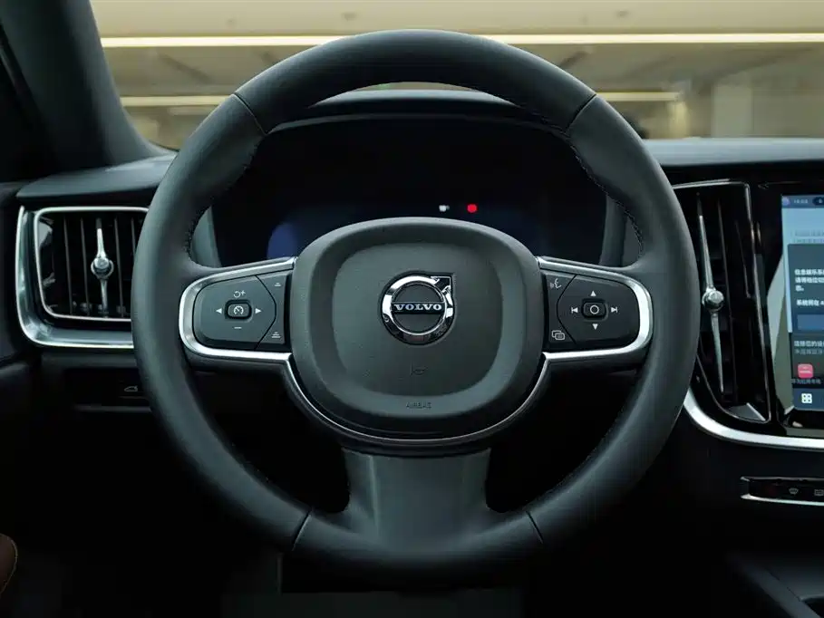 Volvo Volvo S60 2026 B4 R-Design Luxury 2026 - thumbnail 18