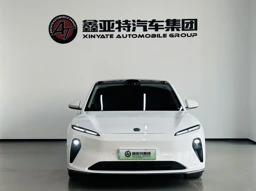 NIO NIO ET5 2022 75kWh 2023 - thumbnail 3