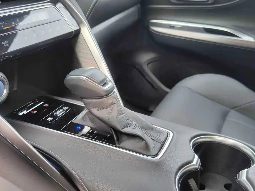 Toyota Toyota Harrier 2022 Hybrid 2.5L CVT AWD Premium Edition 2021 - thumbnail 9