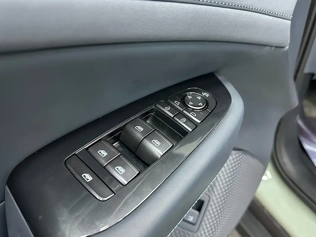 BYD Seal 06 GT 2025 605 Hot Wave Edition 2025 - thumbnail 6
