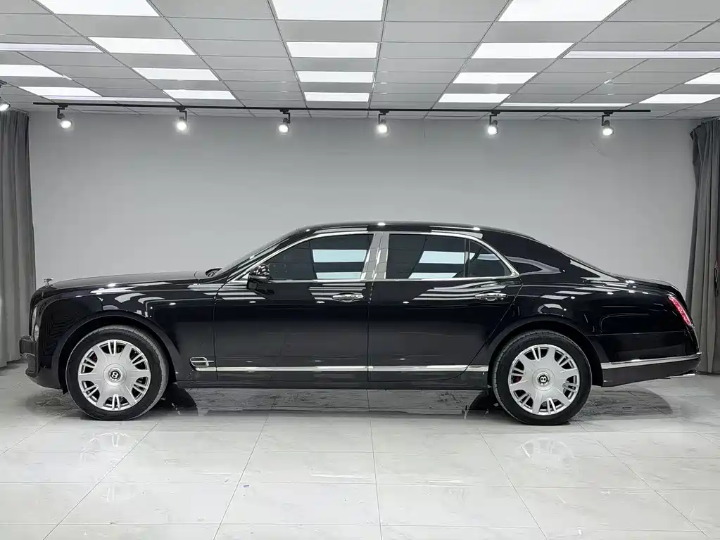 Bentley Mulsanne 2011 6.8T Luxury Edition 2014 - thumbnail 3