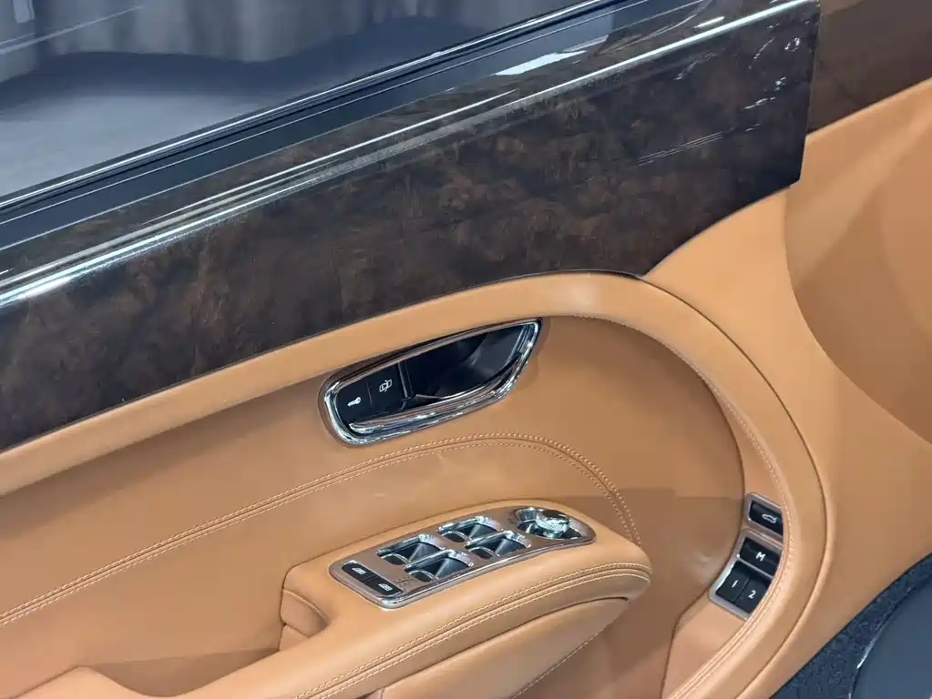 Bentley Mulsanne 2011 6.8T Luxury Edition 2014 - thumbnail 5