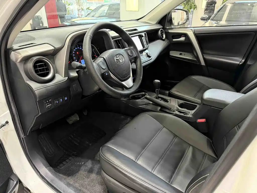 Toyota RAV4 2016 2.0L CVT 2WD Comfort Edition China V 2018 - thumbnail 4