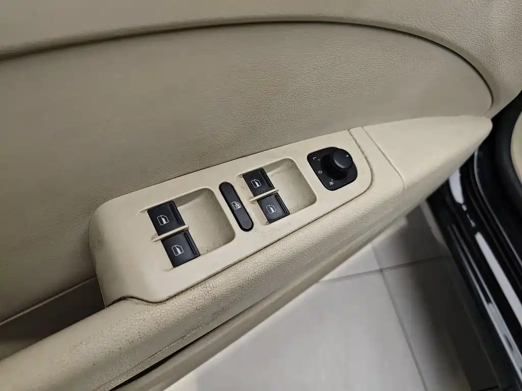 Skoda Skoda Octavia 2012 1.8TSI Automatic Elegance Edition 2012 - thumbnail 9