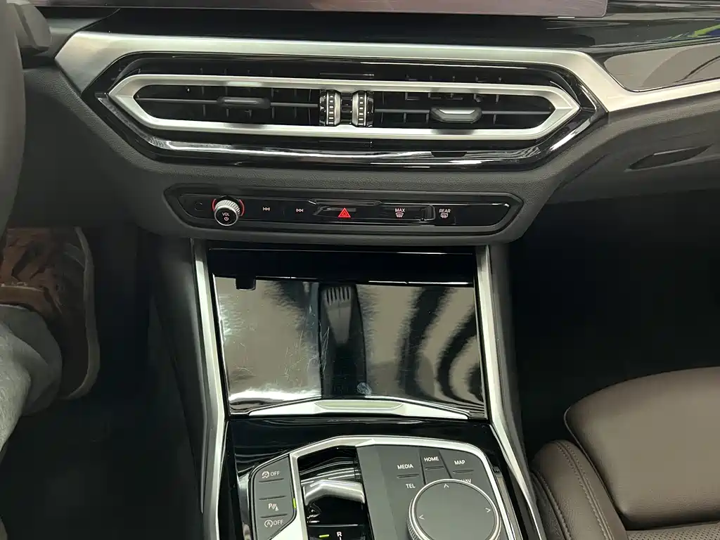 BMW BMW 3 Series 2024 320Li M Sport Package 2024 - thumbnail 23