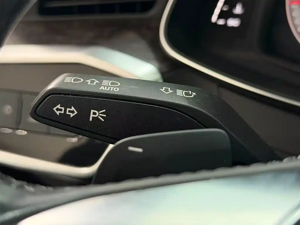 Audi Audi A6L 2022 45 TFSI Premium Elegant 2022 - thumbnail 13