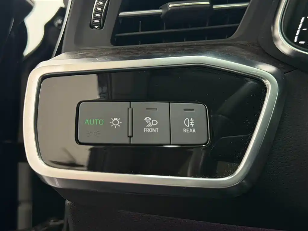 Audi Audi A6L 2022 45 TFSI Premium Elegant 2022 - thumbnail 16
