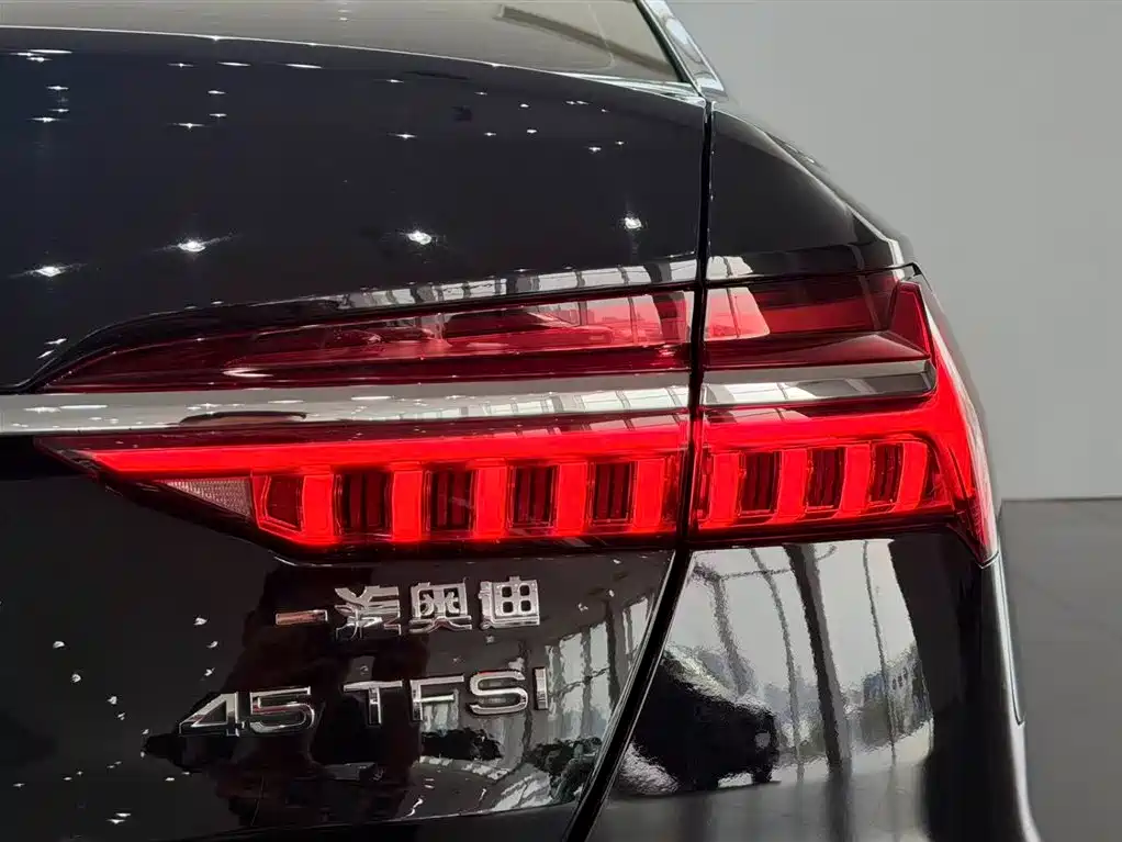 Audi Audi A6L 2022 45 TFSI Premium Elegant 2022 - thumbnail 21