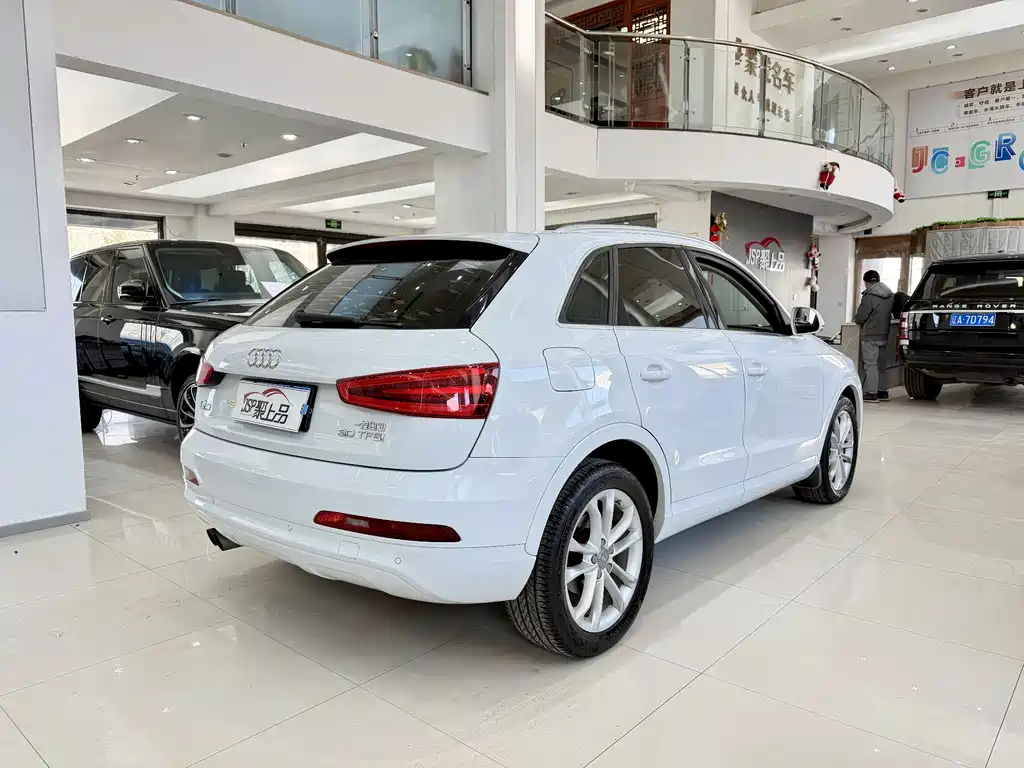 Audi Audi Q3 2016 30 TFSI Premium Collection Edition Intelligent Leading Model 2016 - thumbnail 10