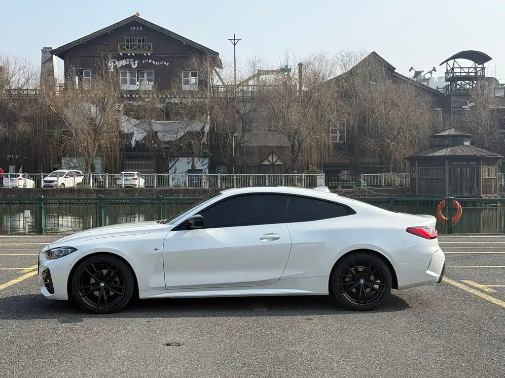 BMW BMW 4 Series 2022 425i M Sport Shadow Line 2022 - thumbnail 4