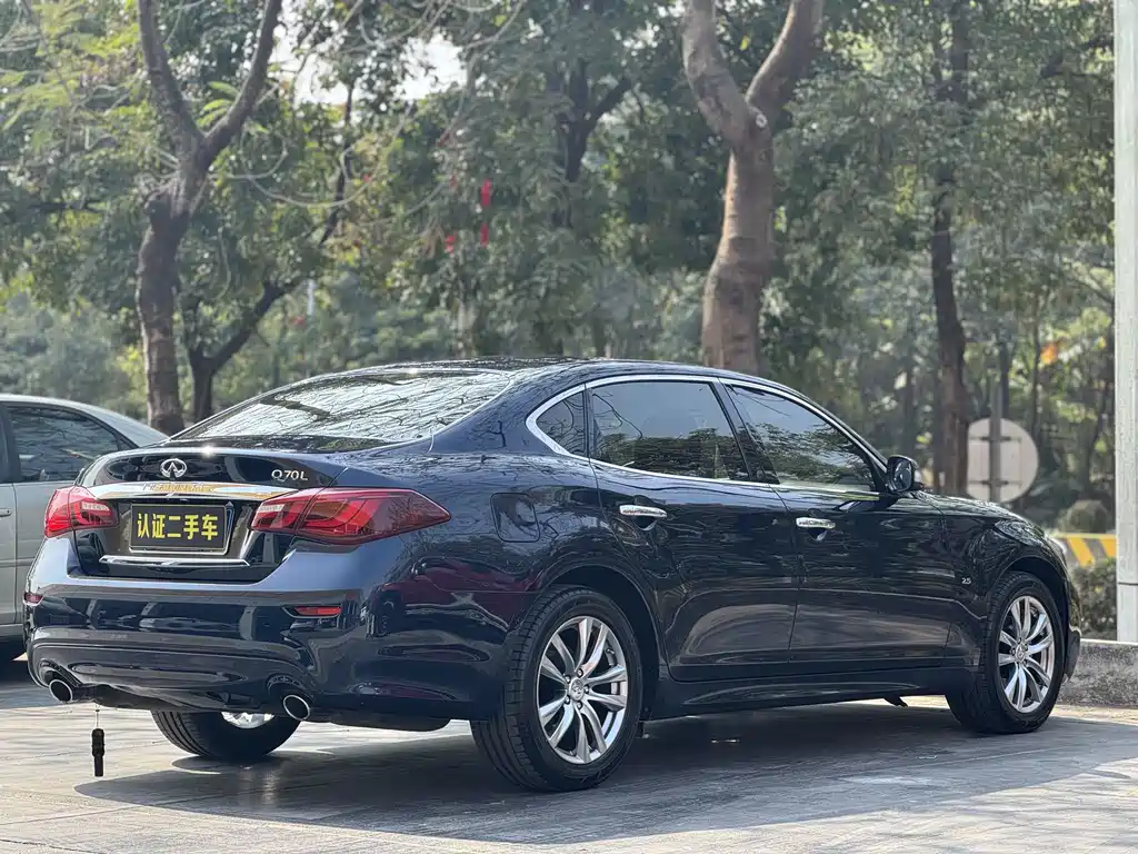 Infiniti Infiniti Q70 2017 Q70L 2.5L Premium Edition 2018 - thumbnail 9
