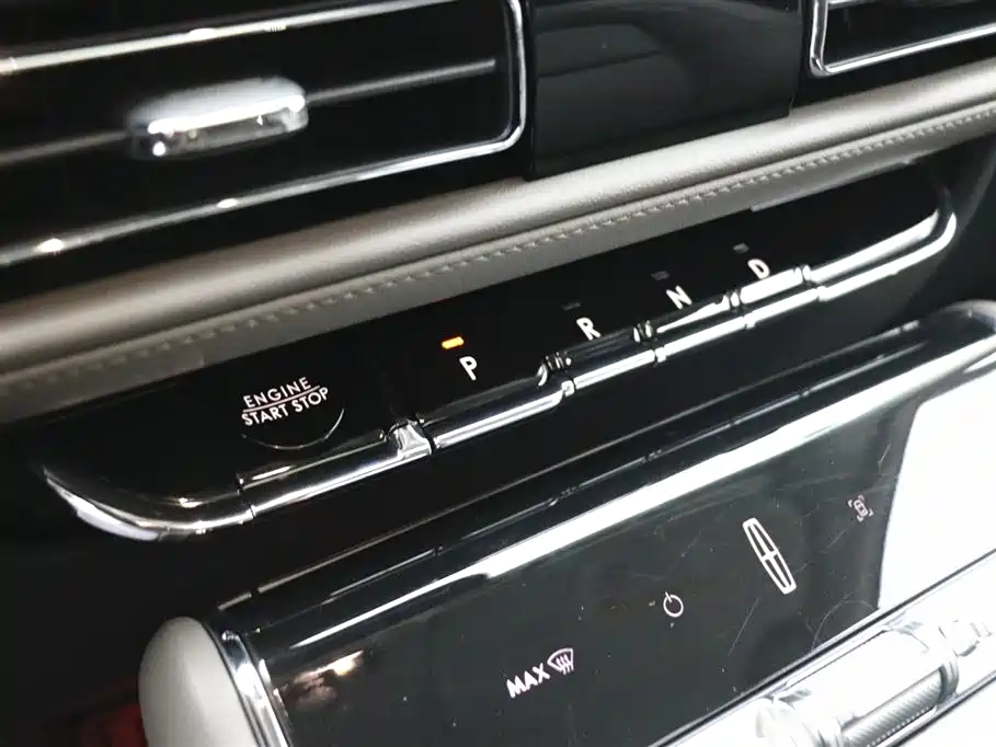 Lincoln Lincoln Navigator 2024 3.0T V6 AWD Elegant Edition 6-seater 2025 - thumbnail 15