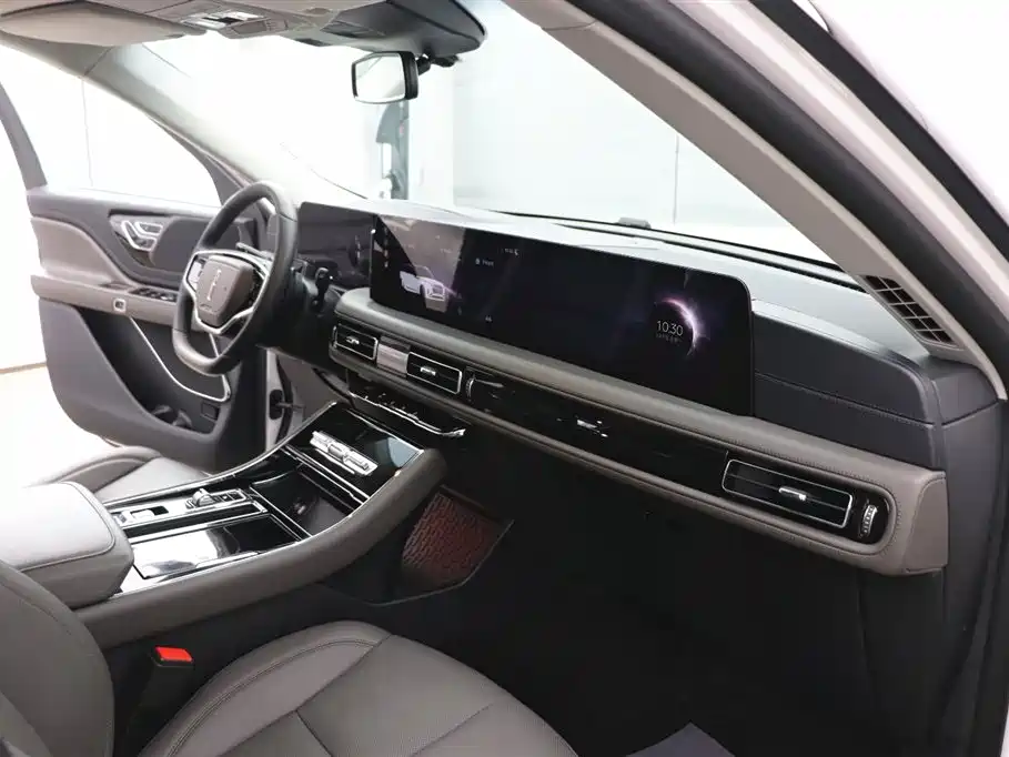 Lincoln Lincoln Navigator 2024 3.0T V6 AWD Elegant Edition 6-seater 2025 - thumbnail 25