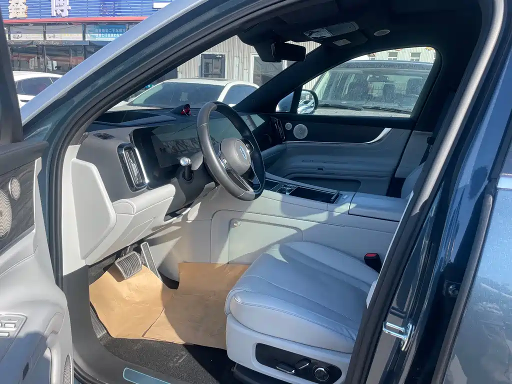 AITO M9 Aito M9 2024 Extended Range Ultra 52kWh 6-seater 2024 - thumbnail 5