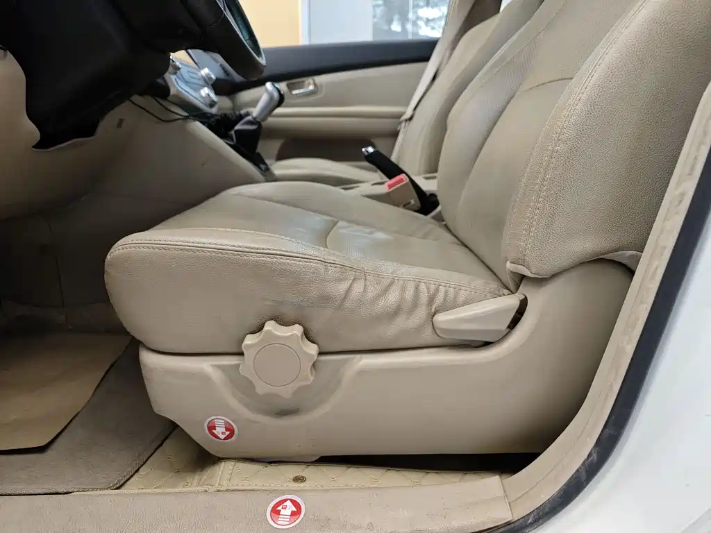 BYD BYD S6 2012 2.0L Manual Luxury Edition 2011 - thumbnail 10