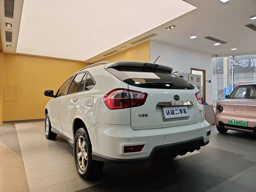 BYD BYD S6 2012 2.0L Manual Luxury Edition 2011 - thumbnail 23