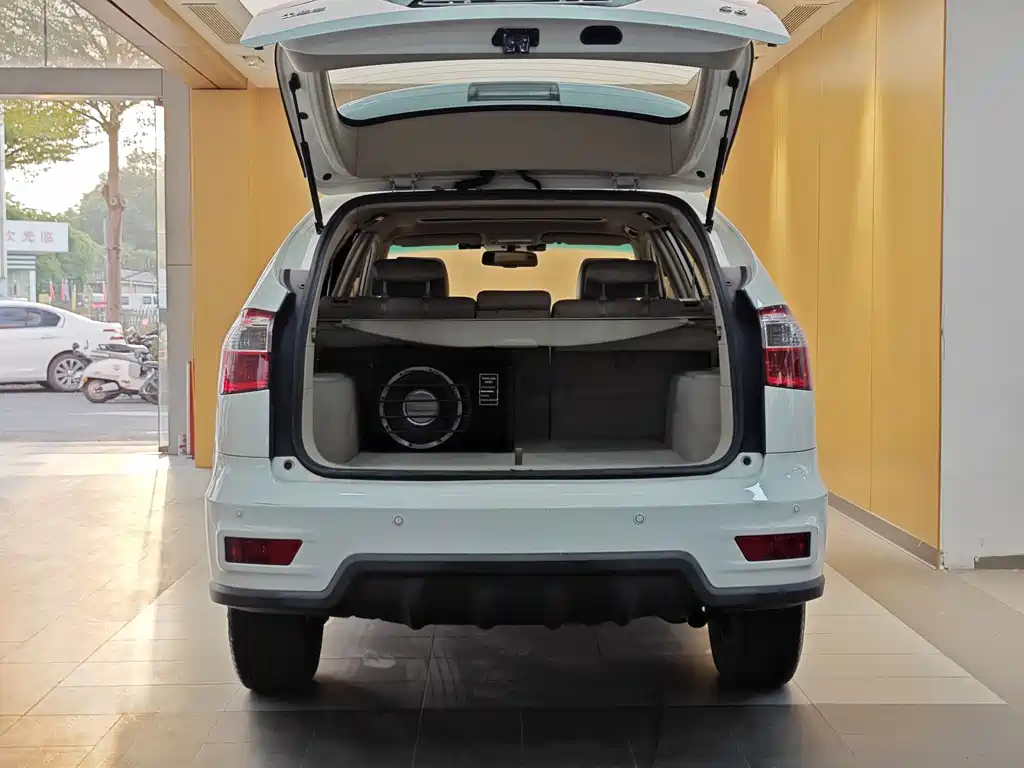 BYD BYD S6 2012 2.0L Manual Luxury Edition 2011 - thumbnail 25