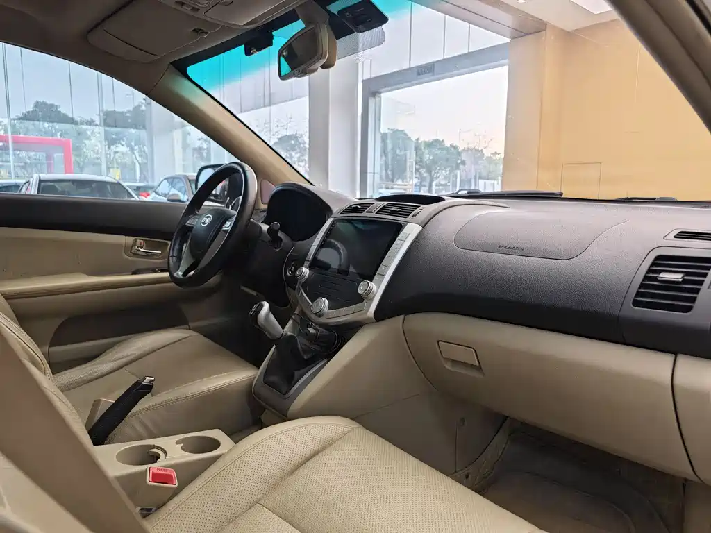 BYD BYD S6 2012 2.0L Manual Luxury Edition 2011 - thumbnail 29