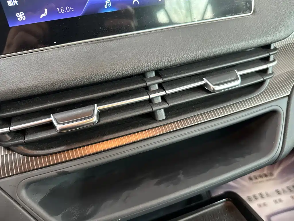 Hongqi Hongqi E-QM5 2023 Model Year Facelift Base Mobility Edition 2024 - thumbnail 12