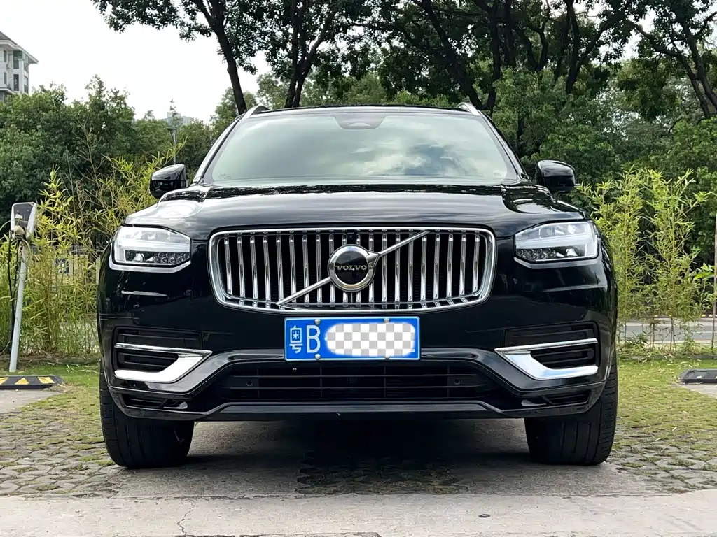 Volvo Volvo XC90 2023 B6 Momentum Luxury 7-seater 2023 - thumbnail 2